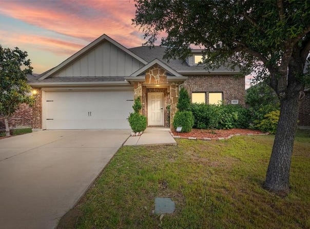 1065 Sadie Street, Forney, TX 75126