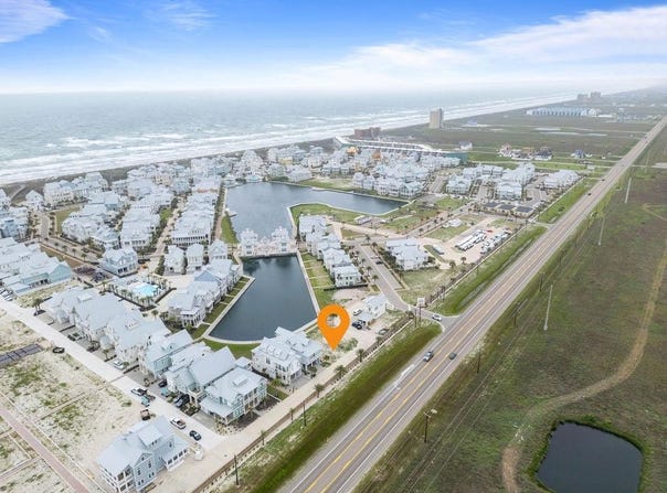 104 Sunnyside Ln, Port Aransas, TX 78373