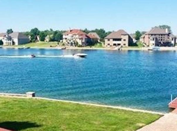 6181 Ontario Drive, Winfield, IN 46307