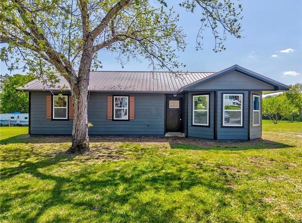 1194 Fairview Road NW, Calhoun, GA 30701