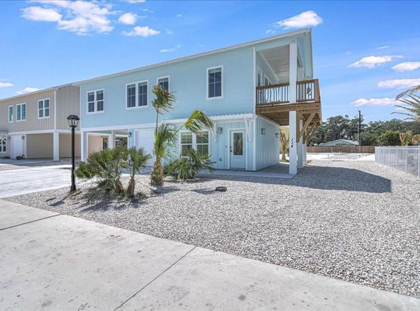 114 Seven Palms Drive, ROCKPORT, TX 78382