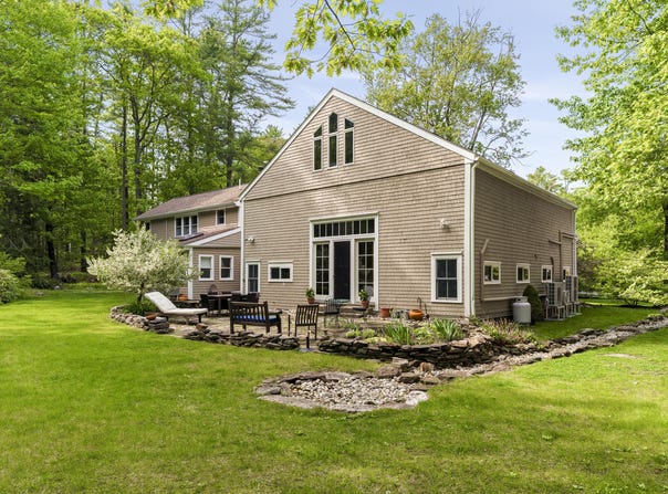 9 Conifer Ridge Road, Cumberland, ME 04110