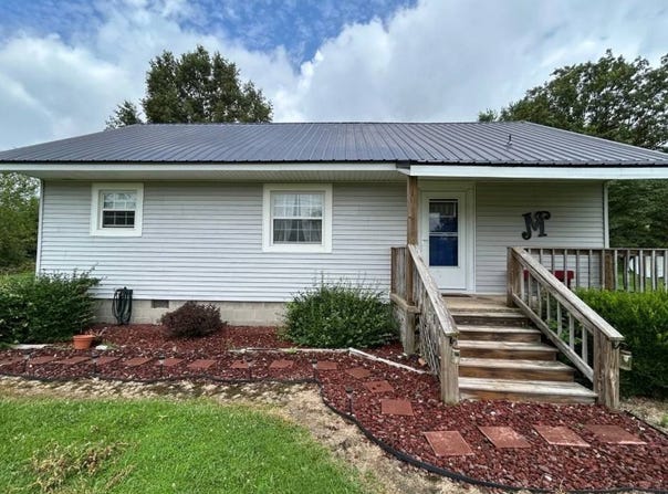 1861 Co Rd 1120 N, Fairfield, IL 62837