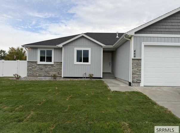 466 E River Ln, Idaho Falls, ID 83401
