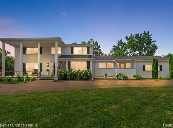 29960 Vernon Drive, Southfield, MI 48076