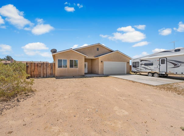 21620 Garibaldi Court, California City, CA 93505