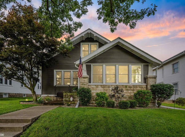 210 N 9Th Street, Marshalltown, IA 50158