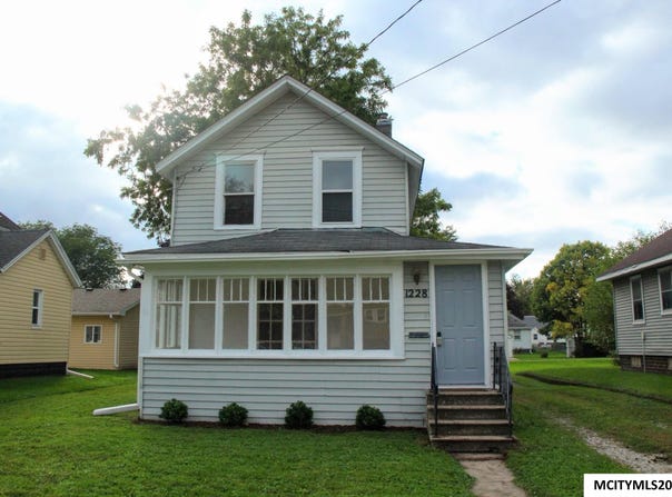 1228 N Madison, MASON CITY, IA 50401