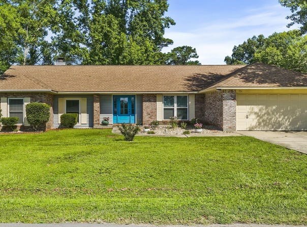 551 Golf Club Drive, Diamondhead, MS 39525