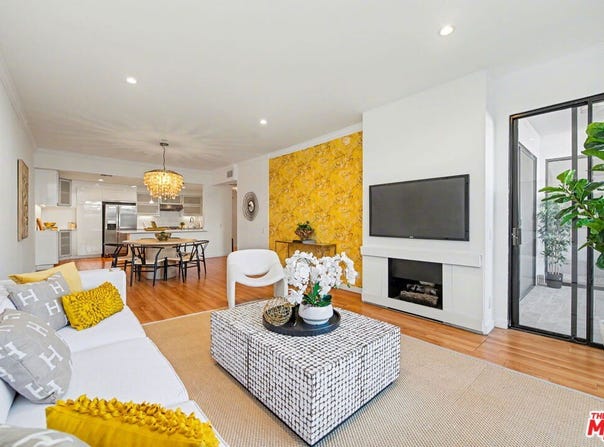 2276 S Beverly Glen Blvd, Los Angeles, CA 90064
