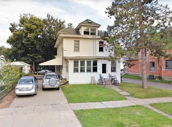 420 N Gilbert St, IowaCity, IA 52240