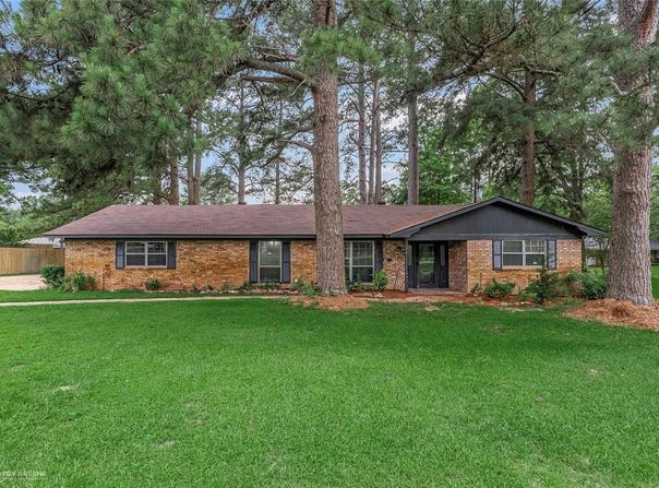 817 S Spruce Street, Vivian, LA 71082