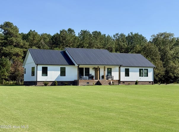 1052 Osbourne Road, Robersonville, NC 27871