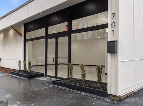 701 N Atlanta Street, Roswell, GA 30075