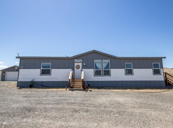 7410 Beech Street, Silver Springs, NV 89429