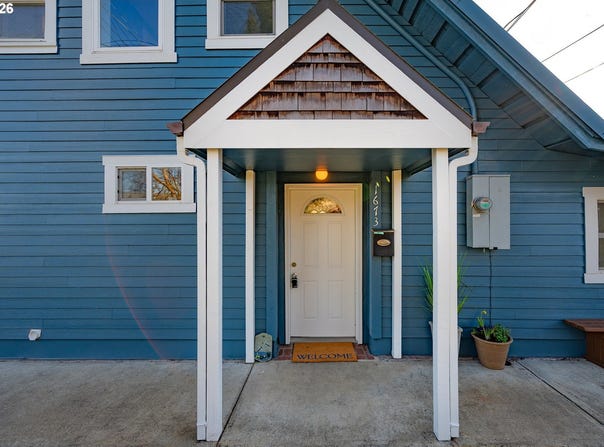 1673 Olive Aly, Eugene, OR 97405