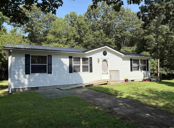 8541 N State Road 23 Road, Walkerton, IN 46574