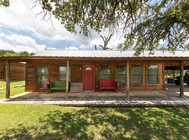 1145 C R 1005, Bluff Dale, TX 76433