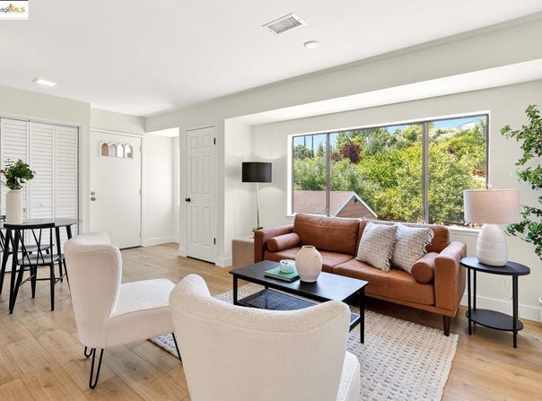 221 Village Place, Martinez, CA 94553