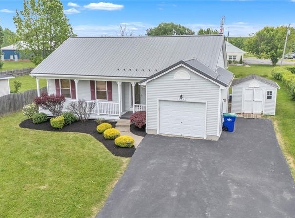 836 Upper Mountain Road, Lewiston, NY 14092