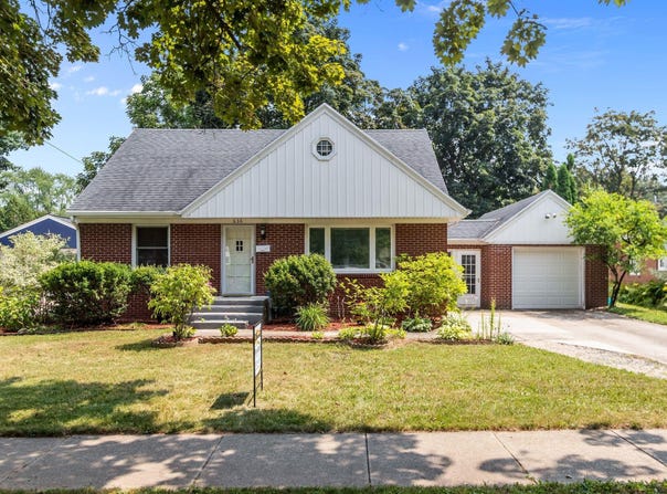 636 N ERIE Street, DE PERE, WI 54115