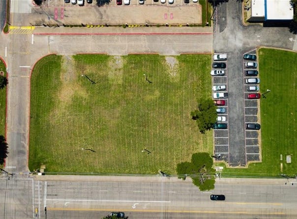 300 W Park Row Drive, Arlington, TX 76010