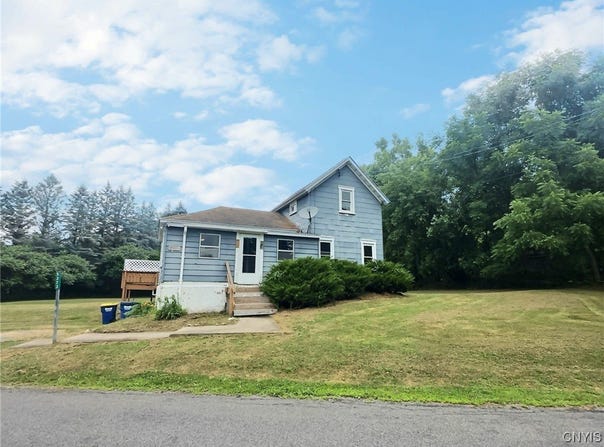 5373 Rowland Rd, Lafayette, NY 13084