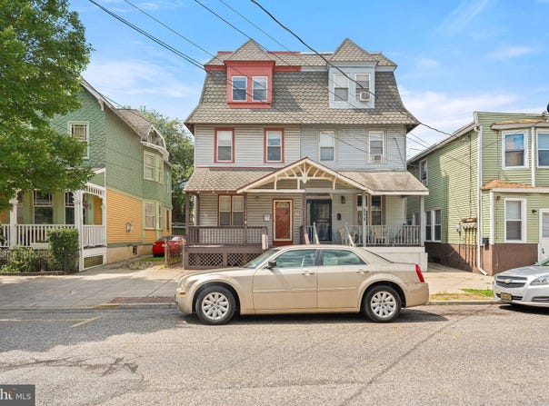 230 CUMBERLAND STREET, GLOUCESTER CITY, NJ 08030