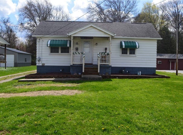1389 Fayette Ave, Belle Vernon -  FAY, PA 15012
