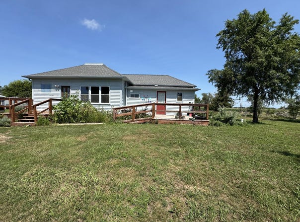 20350 390th Ave, Wolsey, SD 57384