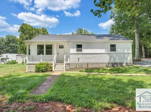 311 Ridgedale Dr, Martinsville, VA 24112