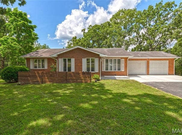 24950 State Rd A, Richland, MO 65556