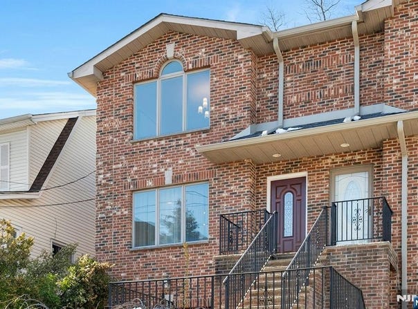 573 Kearney, Cliffside Park, NJ 07010