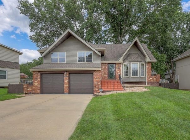 16327 W Locust Street, Olathe, KS 66062