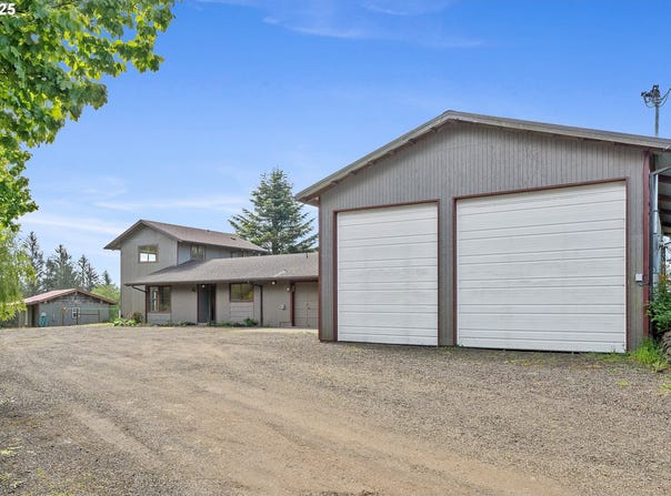 8095 BEWLEY ST, Bay City, OR 97107