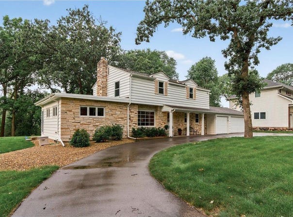 2685 Valley View Lane, New Brighton, MN 55112