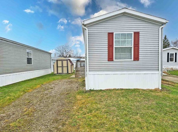 12860 Mayfield Road, Chardon, OH 44024