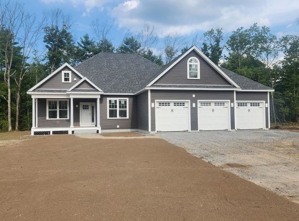 340 Brickett Hill Road, Pembroke, NH 03275