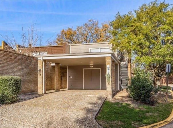 1518 Wolf Run, College Station, TX 77840