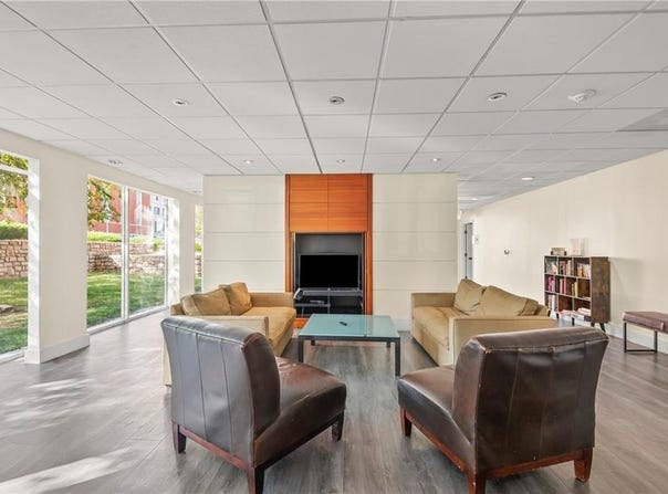 600 E 8th Street, Kansas City, MO 64106