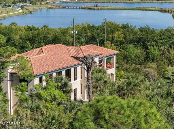 735 Pilot Lane, Merritt Island, FL 32952