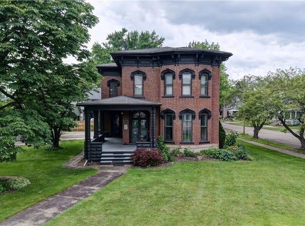 606 N Wooster Avenue, Dover, OH 44622