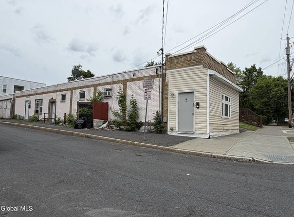150 2nd Avenue, Albany, NY 12202