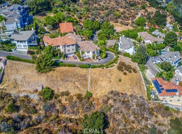 24844 bella vista, Newhall, CA 91321