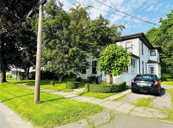 94 N Division Street, Auburn, NY 13021