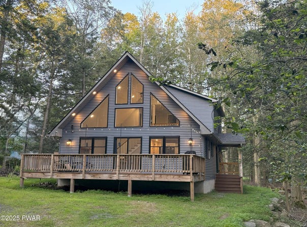 1006 RedLawn Lane, Lake Ariel, PA 18436