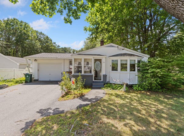 212 West Street, Biddeford, ME 04005