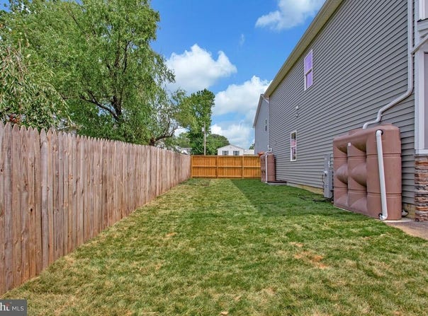 807 HILLSIDE AVENUE, EDGEWATER, MD 21037