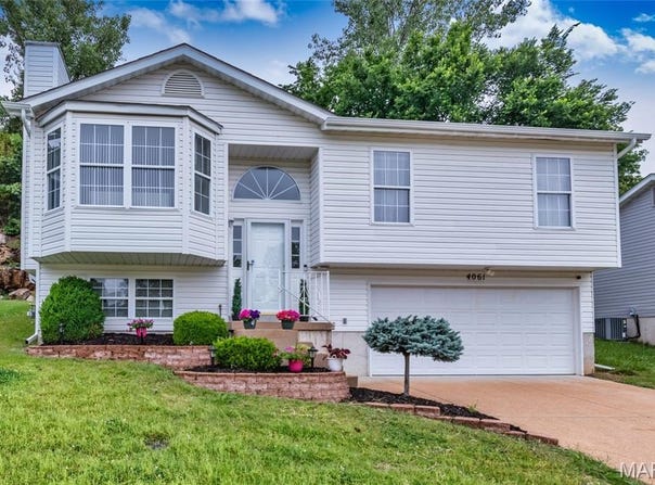 4061 Whitehall Drive, Arnold, MO 63010