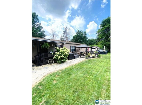 1016 Redwood Drive, Upper Macungie Twp, PA 18031